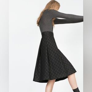 NWT Zara Textured Midi Skirt Size Small